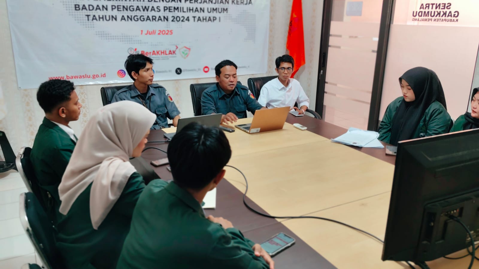 Pemberian Materi Mahasiswa PPL UIN Gusdur
