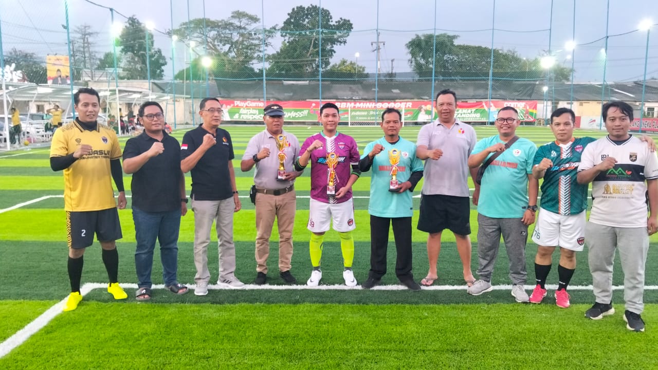 Penyerahan Piala Pemenang Merdeka Fest 2025