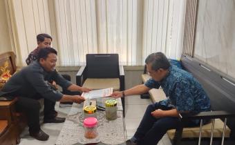 anggota Bawaslu Pemalang dengan Kepala Dinas Cabang Pendidikan XII